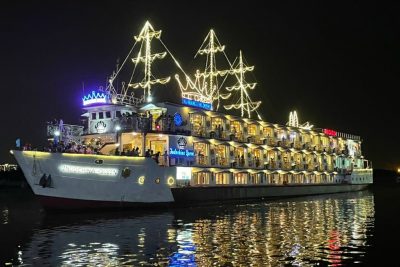 Ăn Tối Trên Du Thuyền Indochina Queen